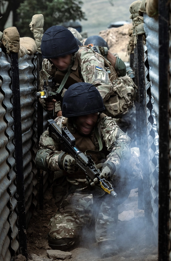 Zelensky Signs Decree Creating New Long-Range Strike, Rapid Response Commands