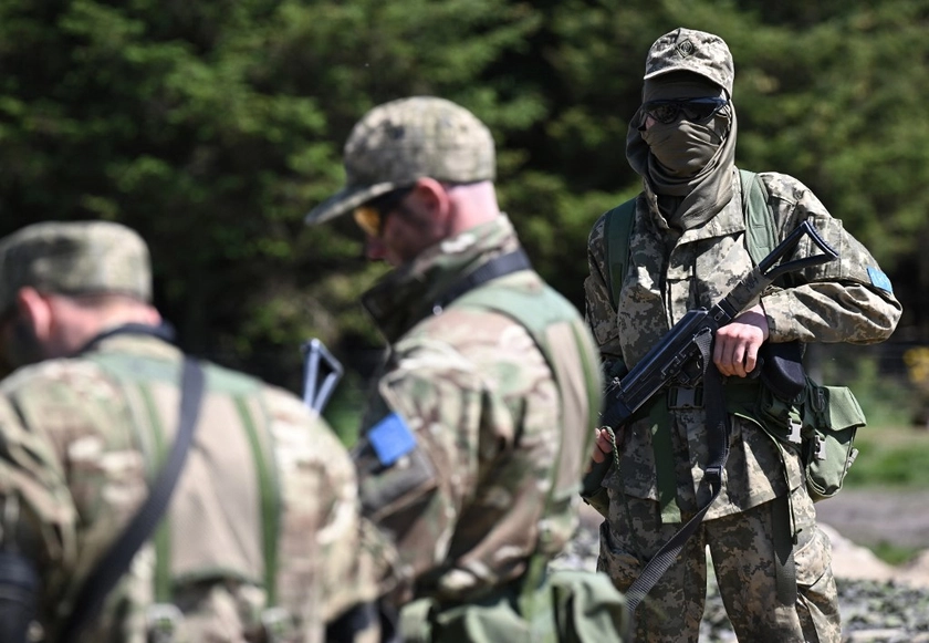 French, UK Military Chiefs Discuss ‘Reassurance’ Options with Zelensky