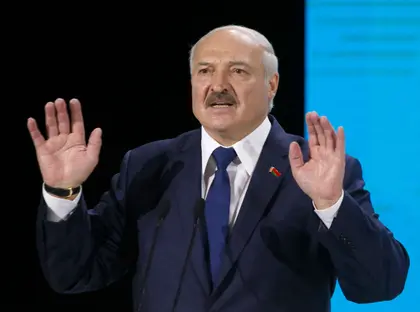 Лукашенко розпорядився привести армію Білорусі в повну бойову готовність