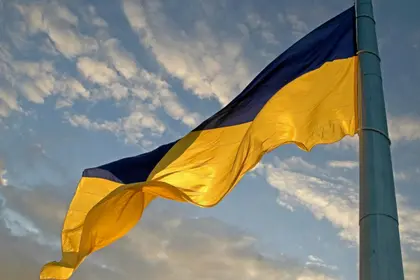 Український прапор замайорів на Курдюмівській дамбі