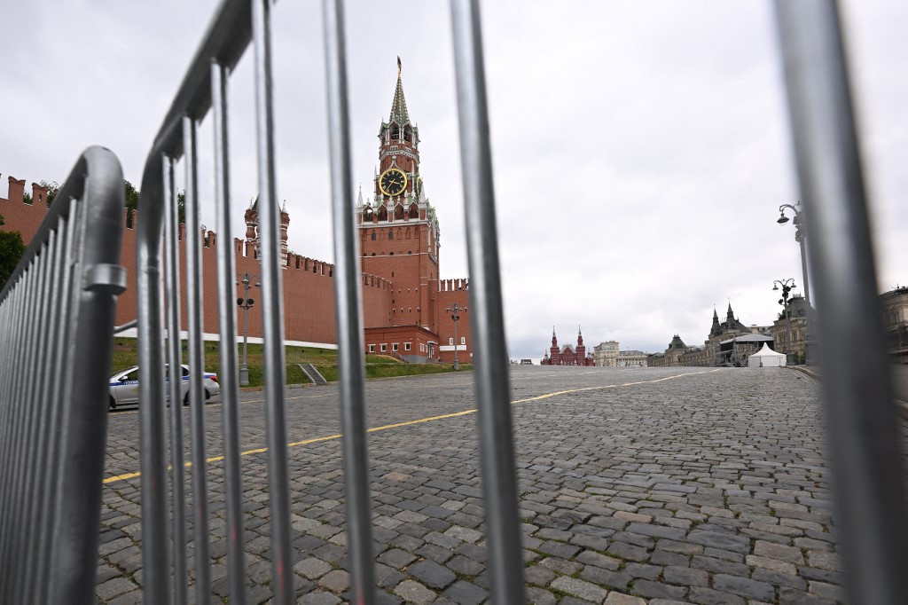 Analysts: Russia is on the Brink - Vimarsana News