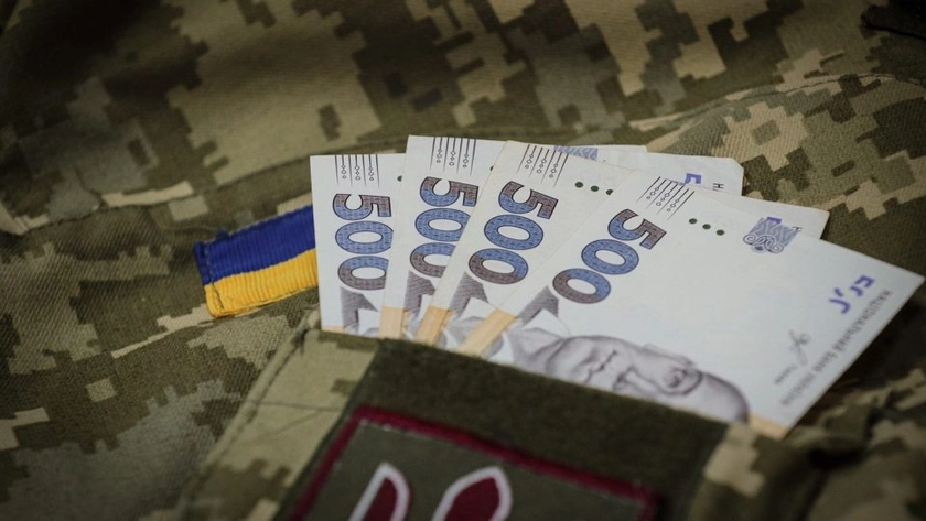 Мають отримувати 100 тисяч на місяць, а по факту – 800 гривень: про проблеми український військових