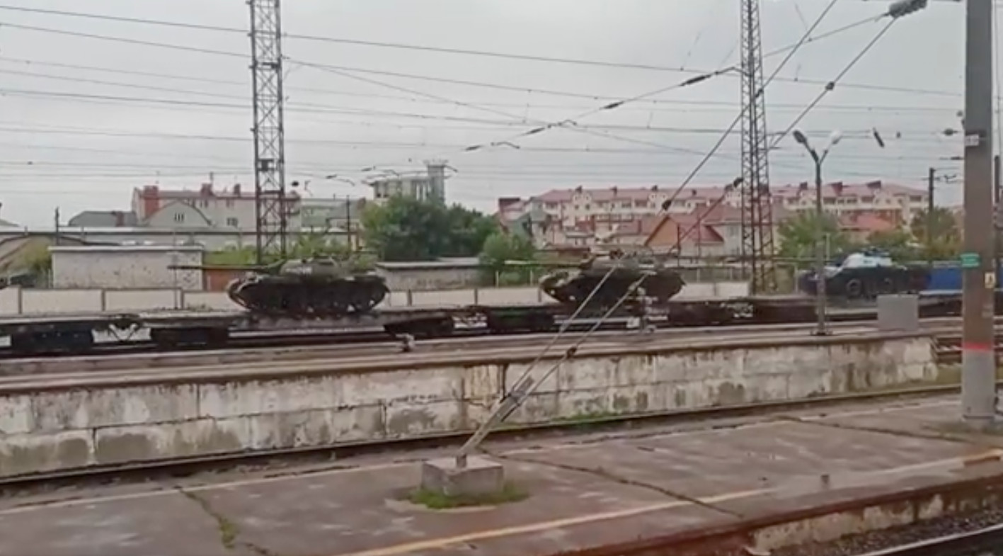 'Ancient Like Mammoth Poo': Russia Ships More Obsolete Tanks to Ukraine - Vimarsana News