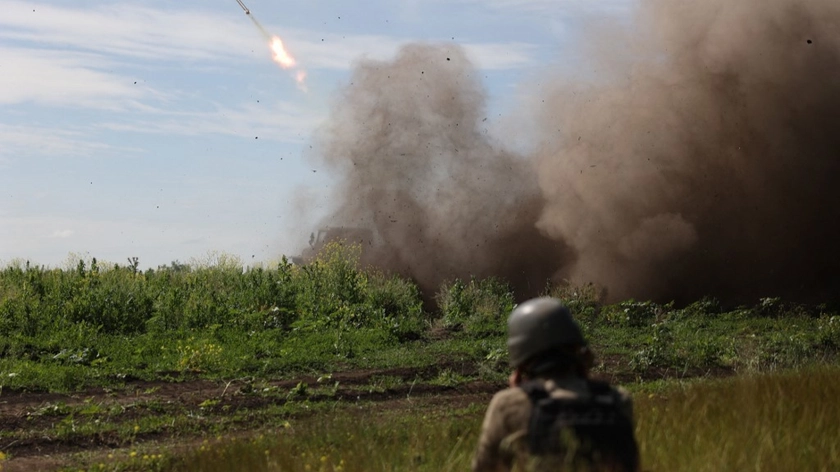 Ukraine Claims Territory Taken Around Bakhmut, Russia Bringing in Reserves