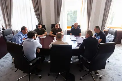 В ОП організовують зустрічі з бізнесом, на них присутній куратор правоохоронних органів Татаров