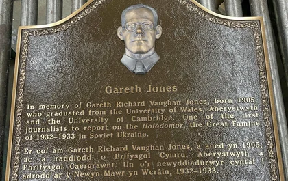 Gareth Jones Plaque Has Arrived in Kyiv