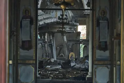 Нічна атака на Одесу: росіяни вбили людину та зруйнували собор