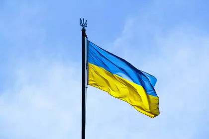 33 роки тому у Києві над міськрадою вперше підняли блакитно-жовтий прапор