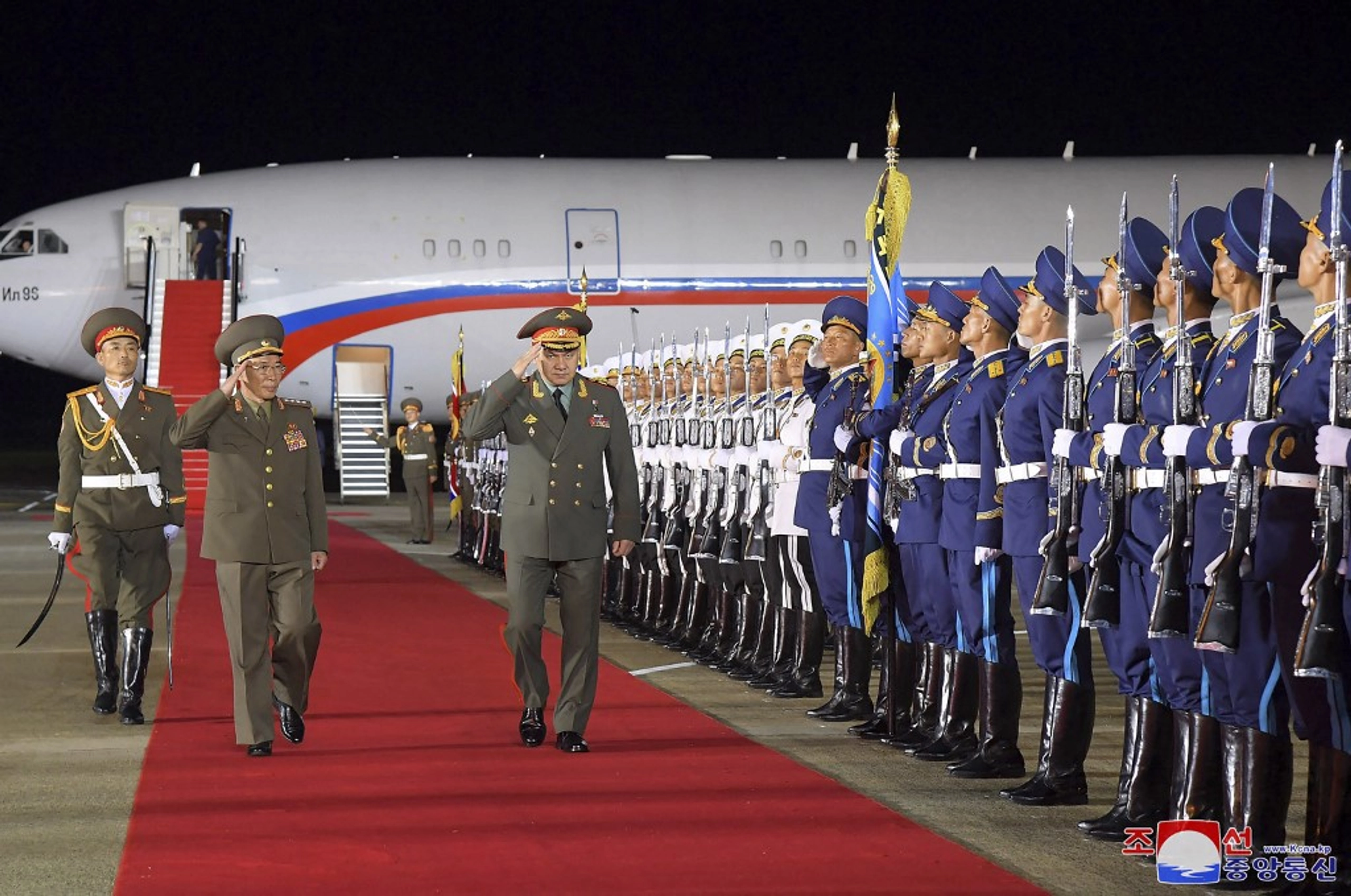 ПОЯСНЕННЯ: Північна Корея «тепло приймає» російського міністра оборони