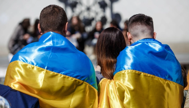 Масові обстріли та відключення електроенергії: найбільші побоювання українців