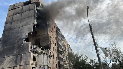 الهجوم الصاروخي على كريفي ريه.. ستة قتلى و 75 جريحًا في غارة روسية على مسقط رأس زيلينسكي