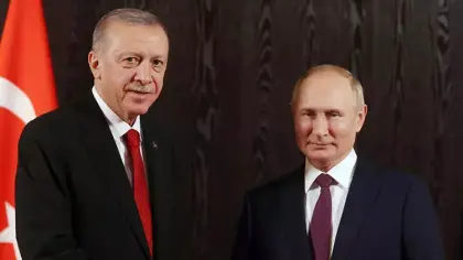 إردوغان يدعو بوتين لـ"تجنب التصعيد" في البحر الأسود