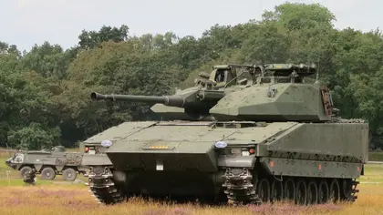Україна вже використовує на полі бою одні з найкращих у світі БМП – шведські CV-90