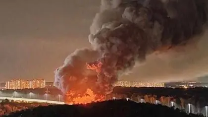 Large Fire Erupts at Warehouse in Odintsovo, Moscow Region