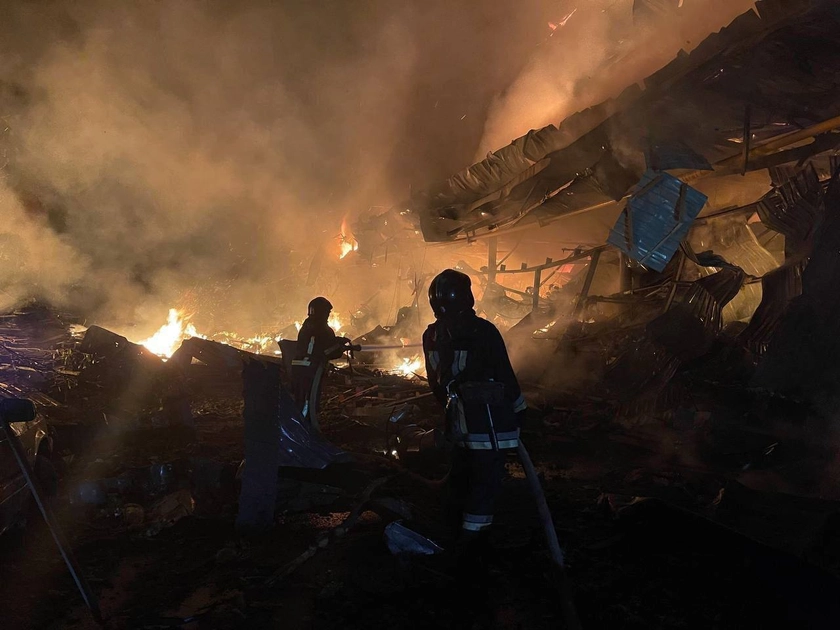 Російські війська вночі атакували Одесу ракетами та "Шахедами": є поранені