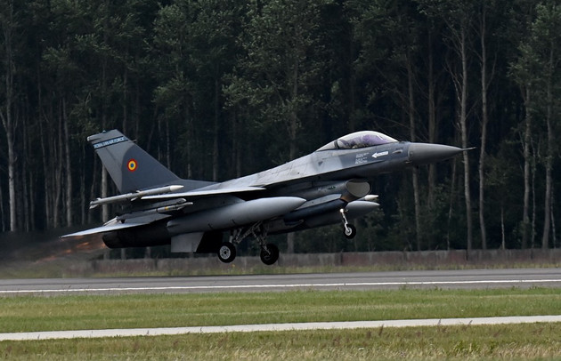 US Approves F-16 Transfer to Ukraine When Kyiv Pilots Complete Training - Vimarsana News