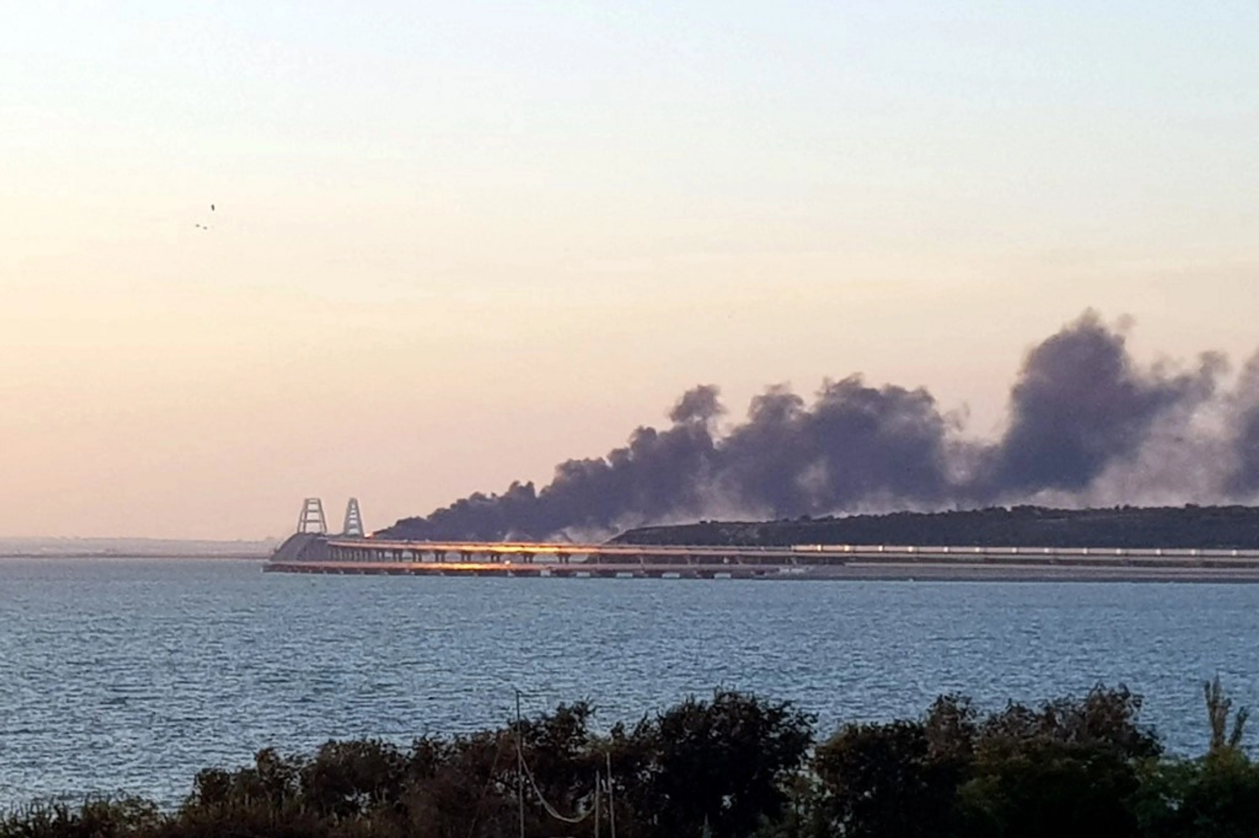 Вперше в деталях: в СБУ розповіли про підрив Кримського мосту минулого жовтня