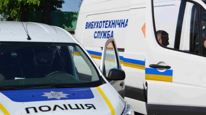 Повідомлення про масове "замінування" ТРЦ, вокзалів і медзакладів Києва виявилися фейком