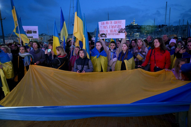 Ukrainian Refugees in Europe: A New Poll of What They Really Think - Vimarsana News