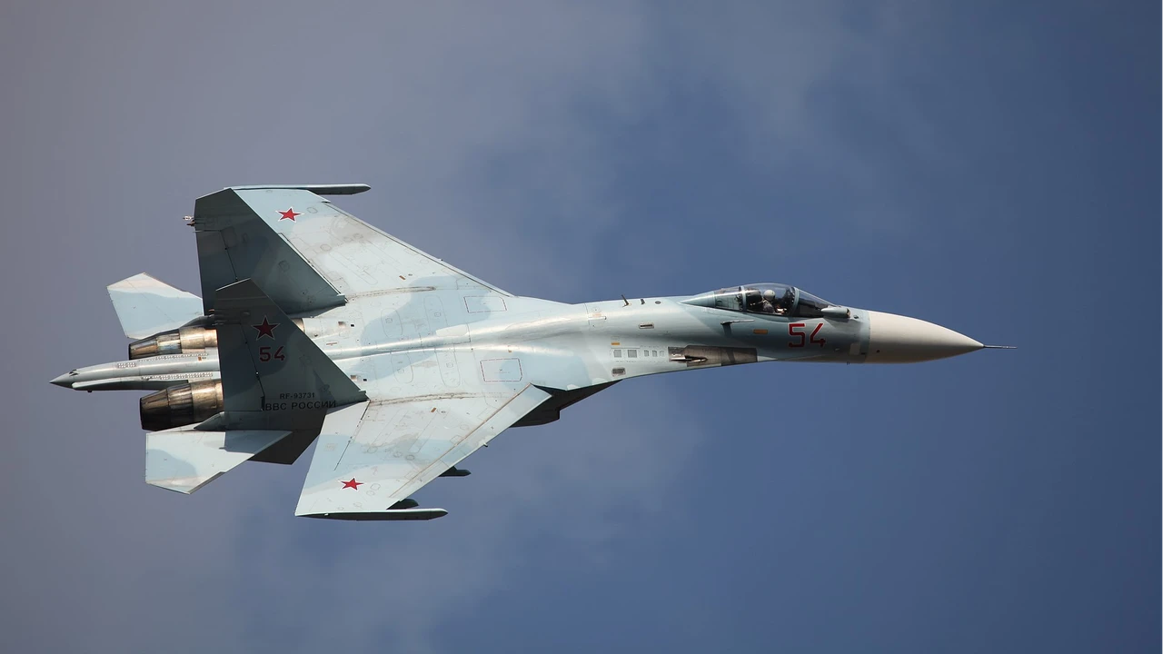 Sukhoi Su-27 - Wikipedia