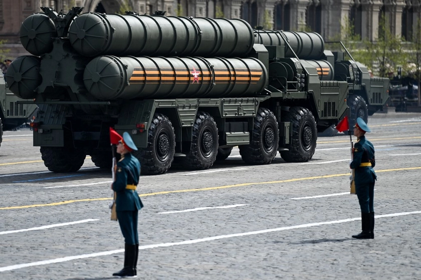 Russia’s S-400 Air Defense System – a Guide to the Weapon Ukraine Keeps Destroying