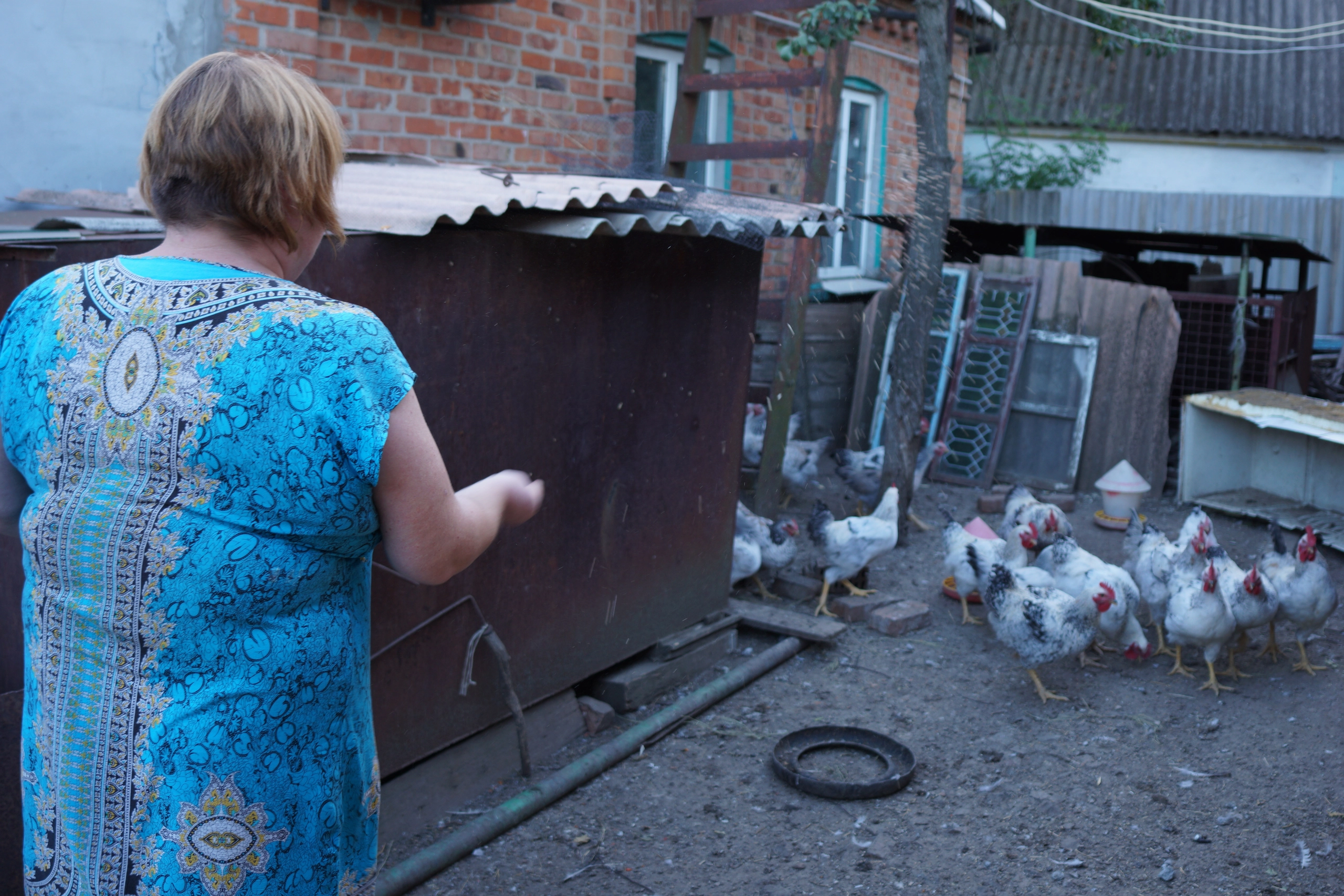 «Не забуду, як росіяни застосували по нас фосфор» - історія родини, яка залишилася у прифронтовому селі