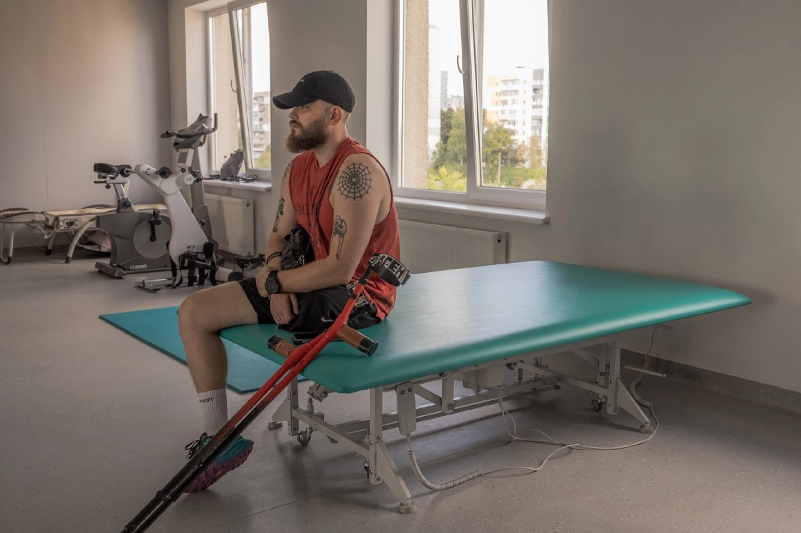 Clinic Helps Ukrainian Soldiers Walk Again