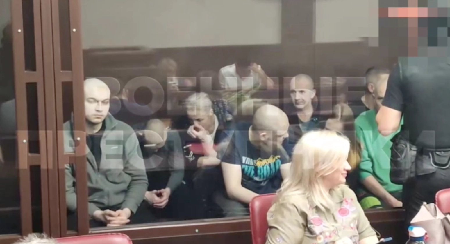 У Росії влаштували "суд" над 24 захисниками Маріуполя з "Азову"
