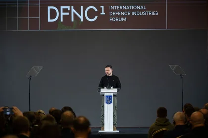 Zelensky Opens Forum in Bid to Attract Arms Makers