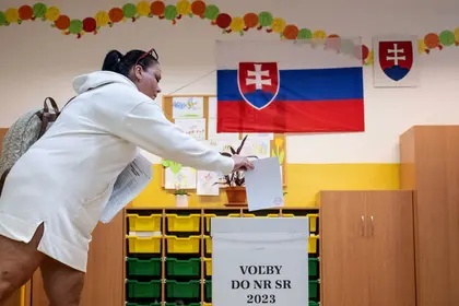 Slovak Populists Opposed to Ukraine Aid Win Election