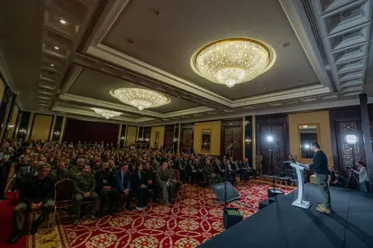 زيلينسكي يعلن إنشاء تحالف لتوسيع صناعة الأسلحة الأوكرانية