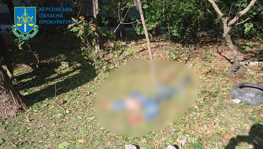 Двоє людей загинули внаслідок ранкового обстрілу середмістя Херсона