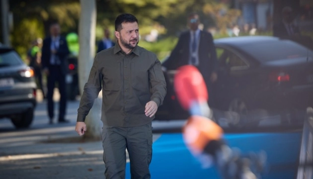 Zelensky in Romania for Talks with President