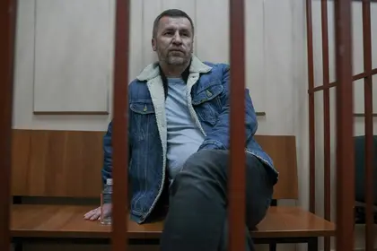 Russia Detains Three Navalny Lawyers
