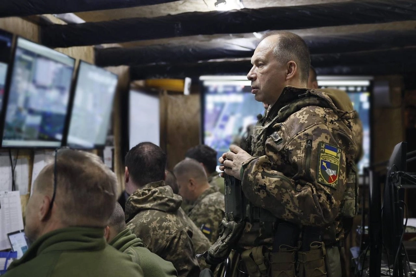 General Syrsky Reports Heavy Fighting Near Lyman and Kupyansk