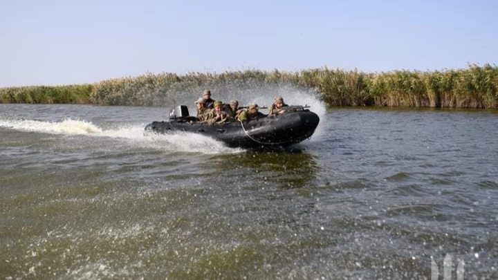 Ukraine’s Dnipro River Crossing Operation Widens, Kremlin Sources Say Bridgehead Will Be Crushed