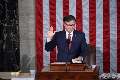 US House Elects Speaker Opposed to Further Aid to Ukraine