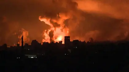 تواصل القصف الإسرائيلي على قطاع غزة بعد ليلة من الضربات الكثيفة