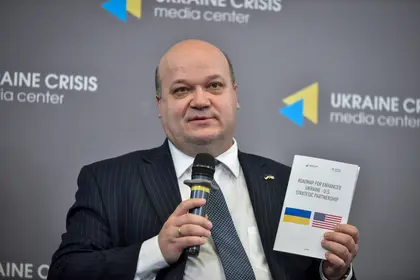 Ukraine’s Former-US Ambassador On Aid, the New House Speaker and What Happens Next