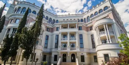 У Криму продали “націоналізовану” квартиру Зеленської за 44,3 млн рублів
