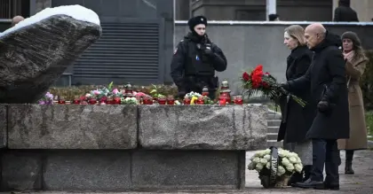 روس يحيون ذكرى ضحايا حقبة ستالين رغم قمع المعارضين