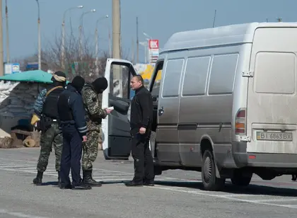 Russian Patrols Search Mariupol for Underground Partisans