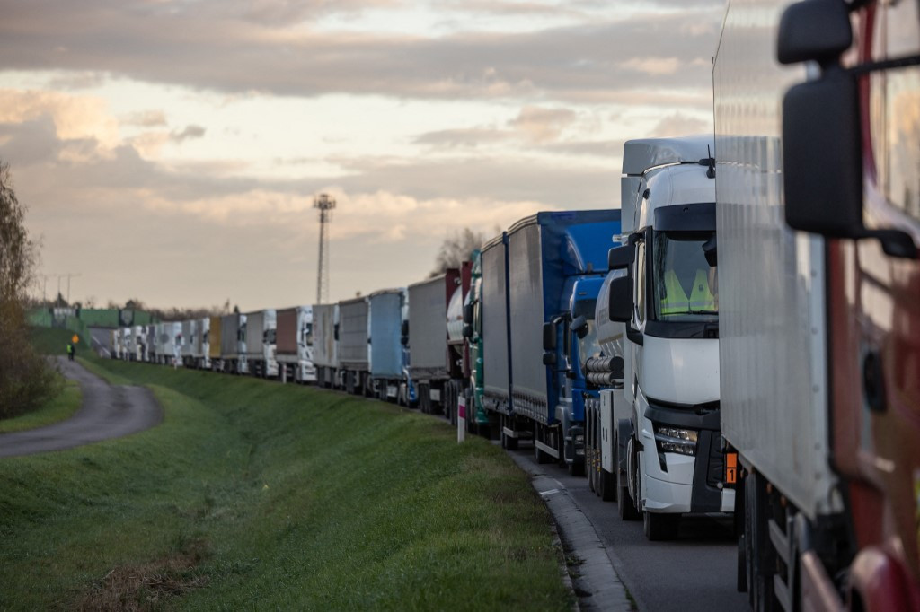 Polnische Lkw-Fahrer blockieren aus Protest Grenzübergänge zur Ukraine