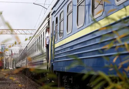 The Ukrainian Train Attendant Chaperoning Western VIPs