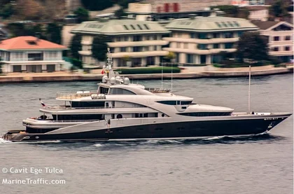 Putin’s Ninth and Tenth Luxury Yachts Tracked Down in Istanbul