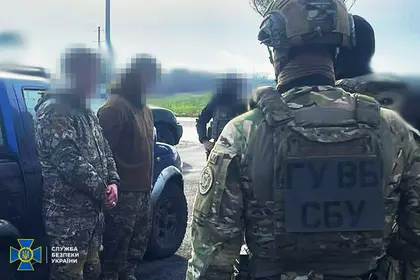 Two Contractors Detained for Selling Captured Russian Weapons to Criminal Gangs