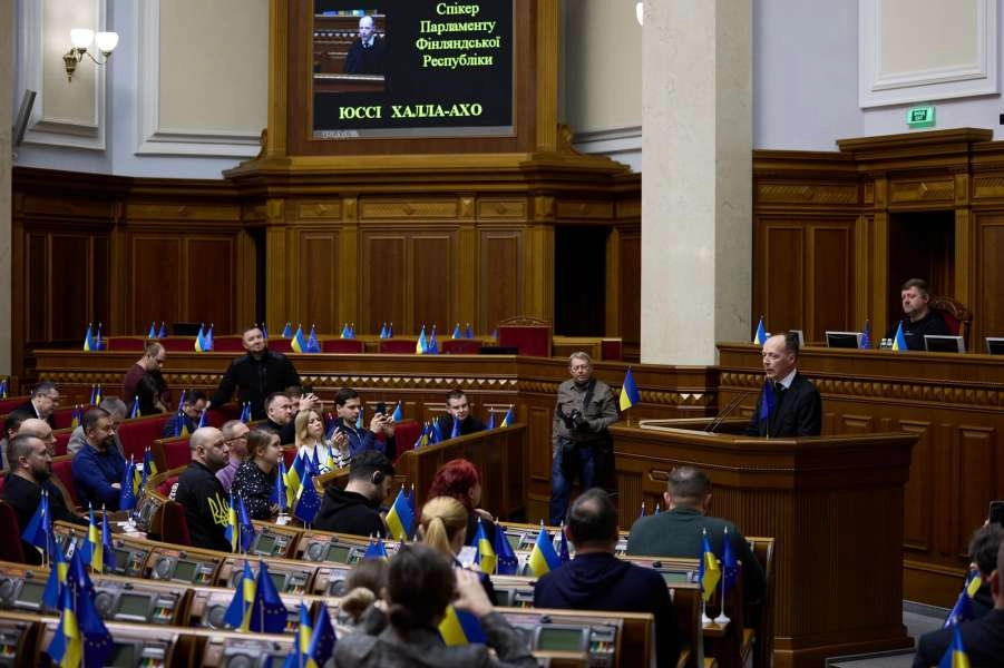 Finnish Parliament Speaker Receives Standing Ovation in Verkhovna Rada for Ukrainian Address