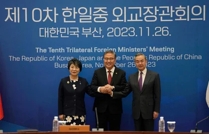 الصين واليابان وكوريا الجنوبية يتفقون على إعادة إحياء العلاقات بينهم