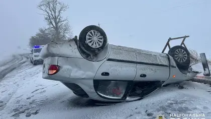 Heavy Snowfall Brings Traffic to a Halt on Key Ukrainian Highways