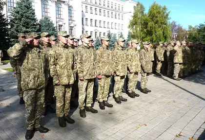 Україна має намір реформувати порядок призову на військову службу, запровадивши комерційний рекрутинг до збройних сил